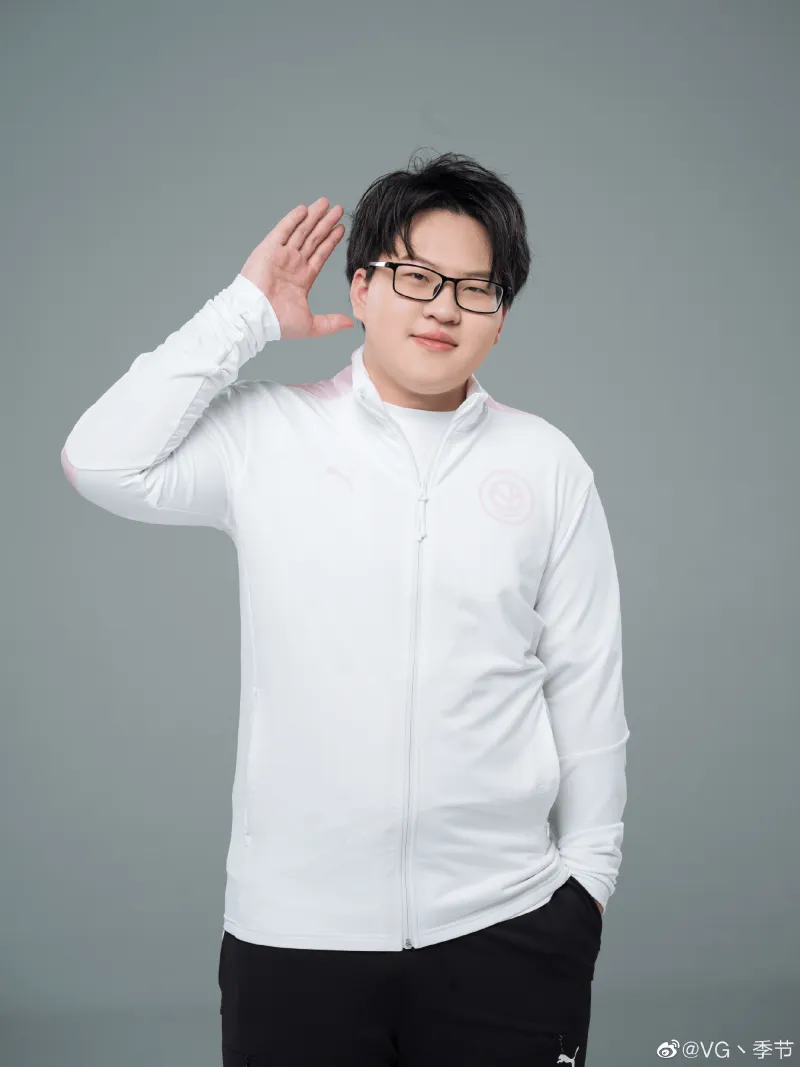 8868体育注册-季节发文：就算仇人见到我错过了高铁，也该释怀了吧！